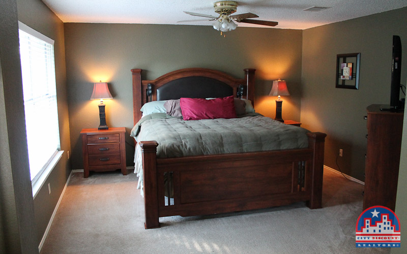 home-for-sale-round-rock-masterbedroom