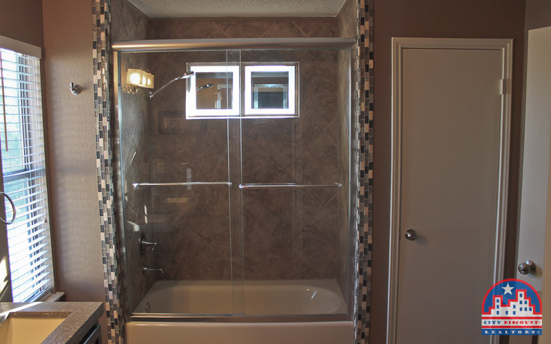 home-for-sale-round-rock-mastershower
