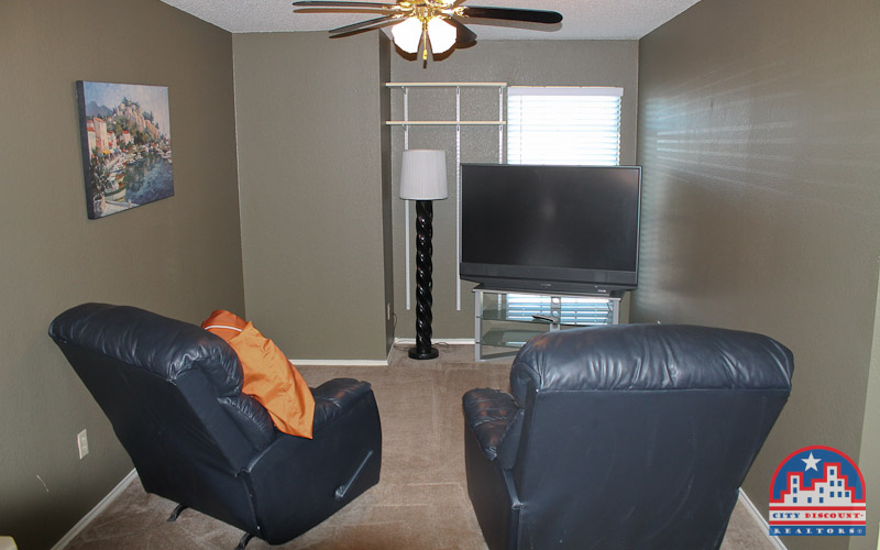 home-for-sale-round-rock-tv-room